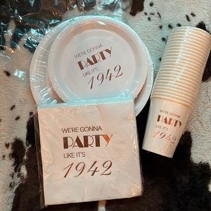 24pc Party Set - Plates - Cups - Napkins - Party Like It’s 1942